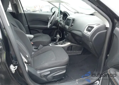 2018 Jeep Compass Sport 4X4 z USA, uszkodzony, nr VIN 3C4NJDAB5JT256830